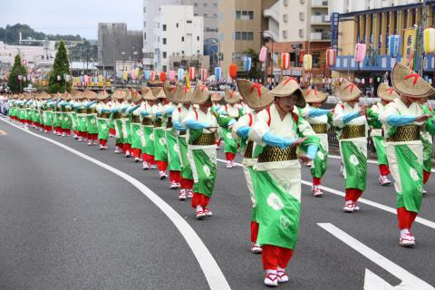 たばこ音頭の様子