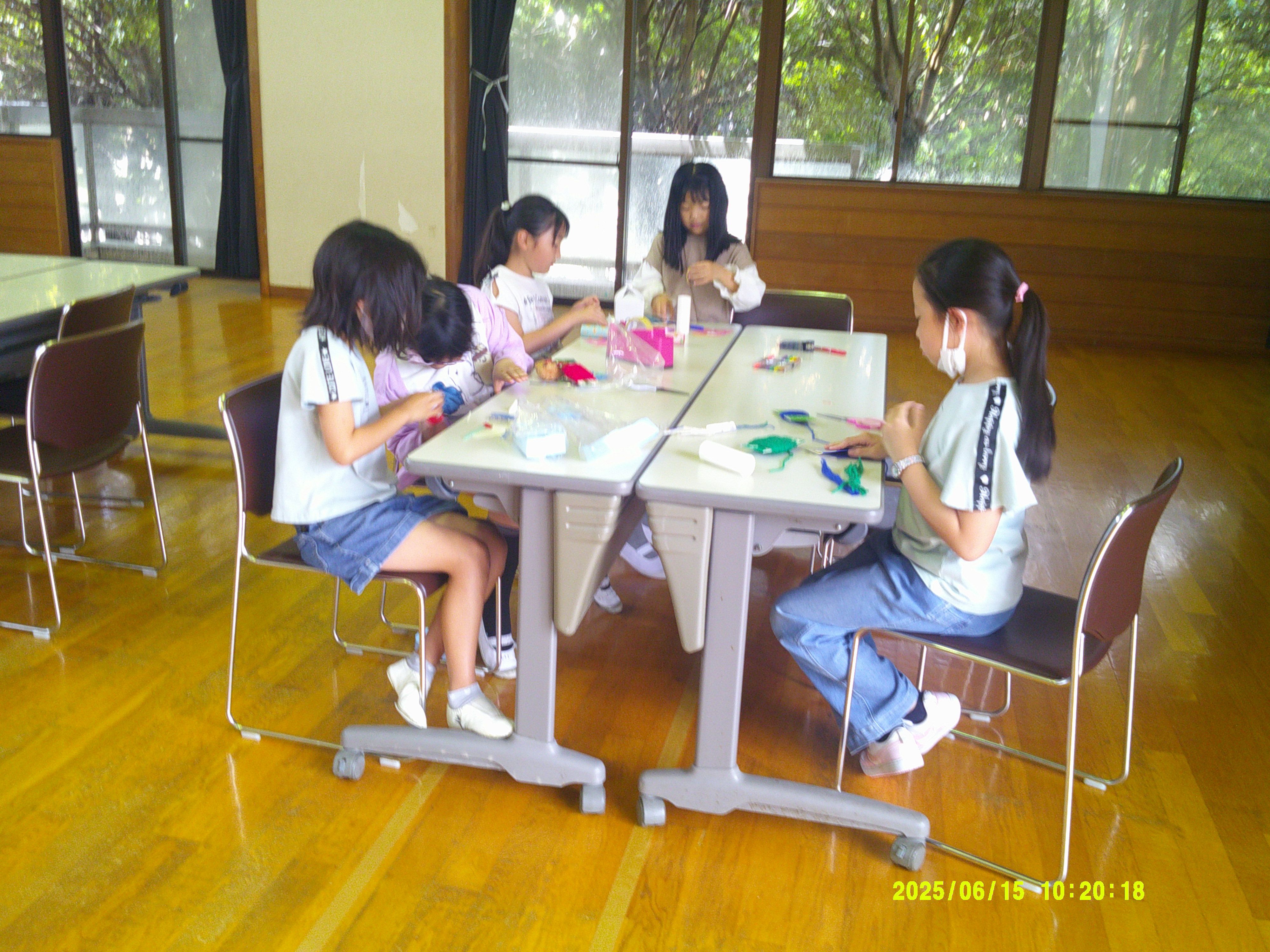 工作をする子供たち