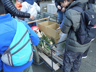 東町地区の「石売り」