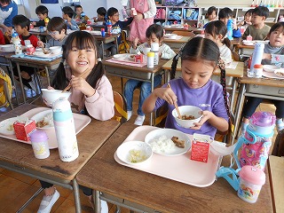給食