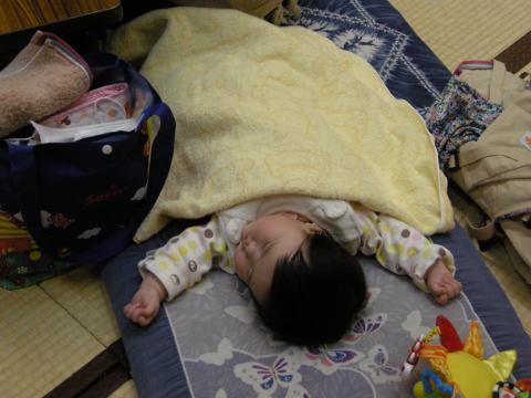 すやすや眠る赤ちゃん