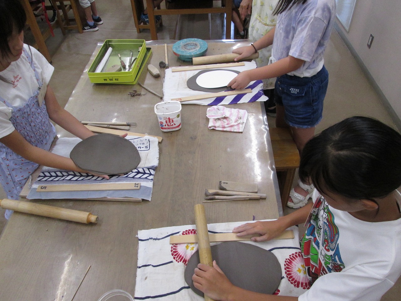 写真：夏休み子供陶芸教室