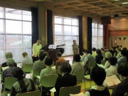 心のふるさと童謡講座様子１