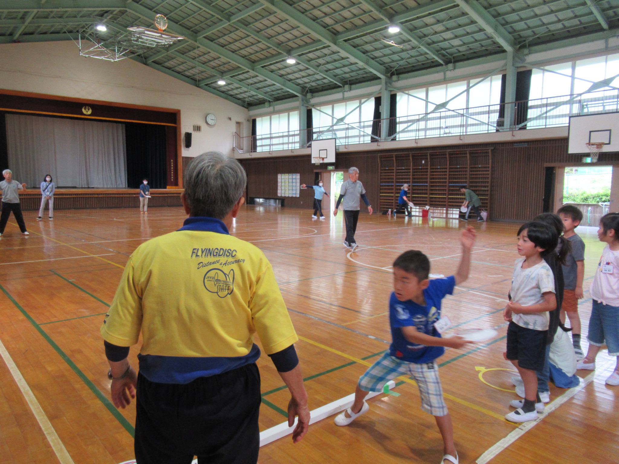 写真：かみ放課後子ども教室（琴をきこう）