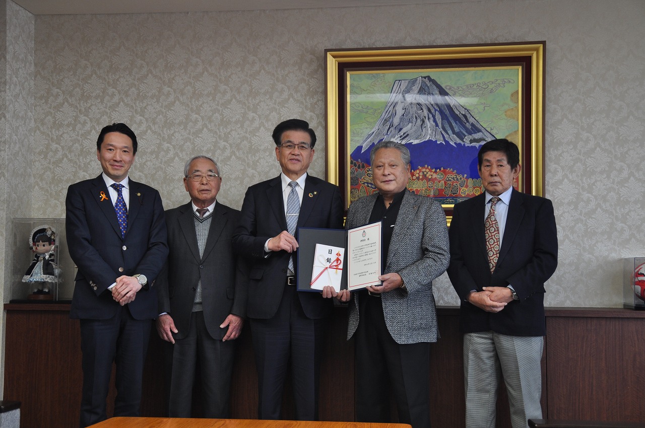 神楽会から令和6年能登半島地震義援金の受領