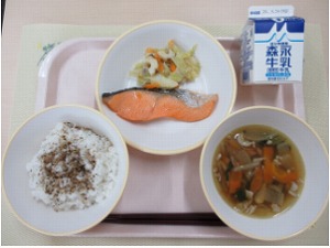 4月18日　給食の写真