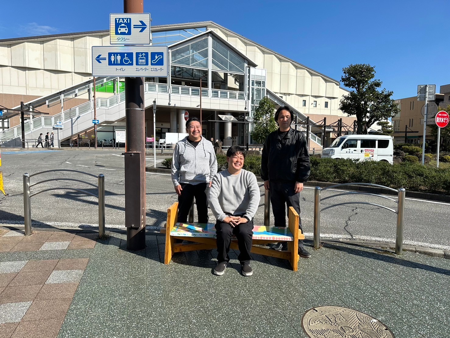渋沢駅ベンチ製作の様子_4