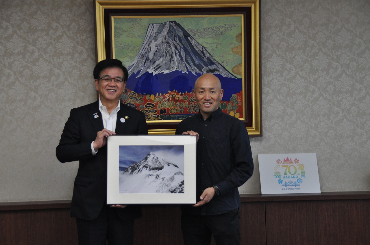 関健作さんからエベレスト登頂報告