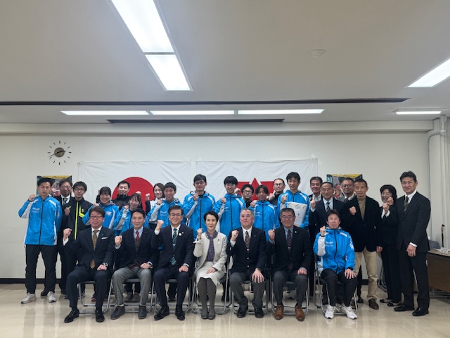かながわ駅伝結団式3