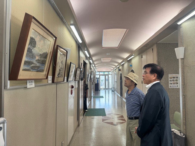 文化振興大会絵画の鑑賞写真