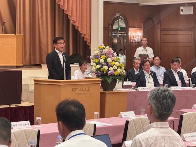神奈川県道路利用者会議挨拶写真
